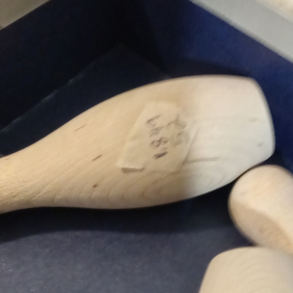 Collectible Toy - Picture 3 of 7